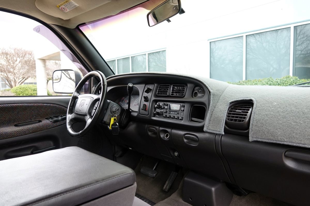 Used 2002 Dodge Ram 2500 Truck SLT image 7