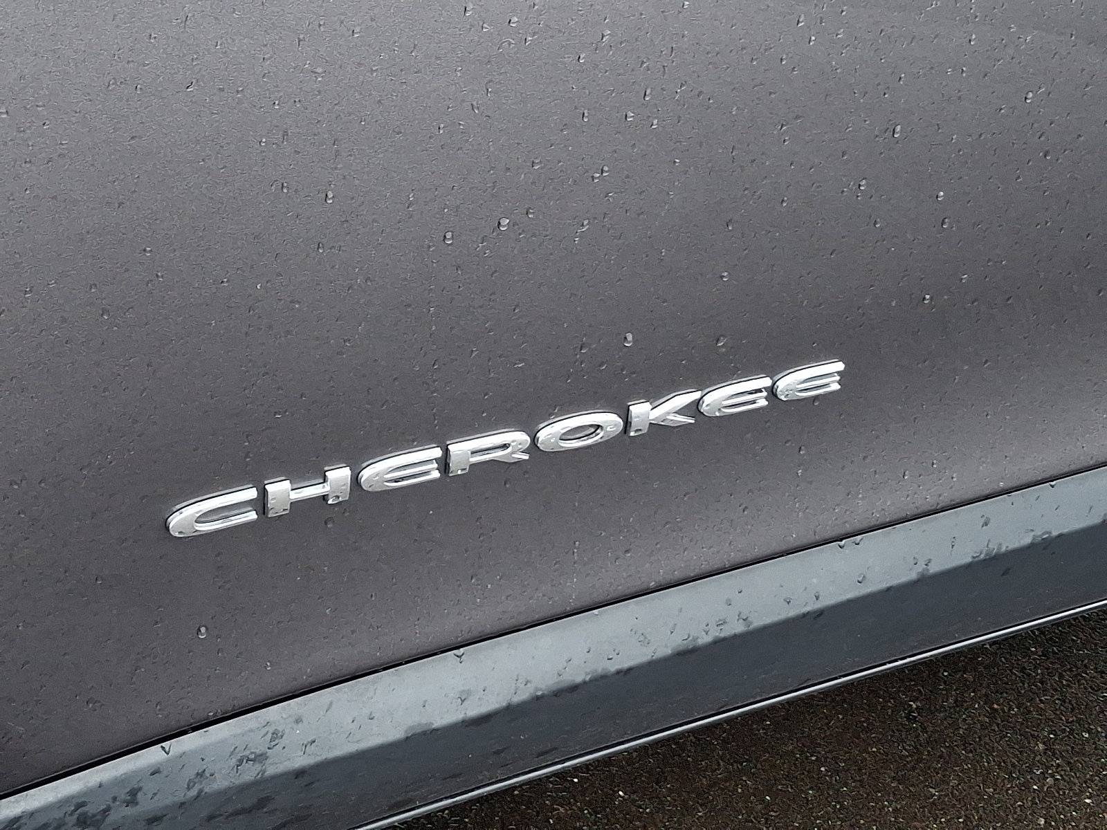 Used 2020 Jeep Cherokee Latitude Plus w/ Cold Weather Group image 29