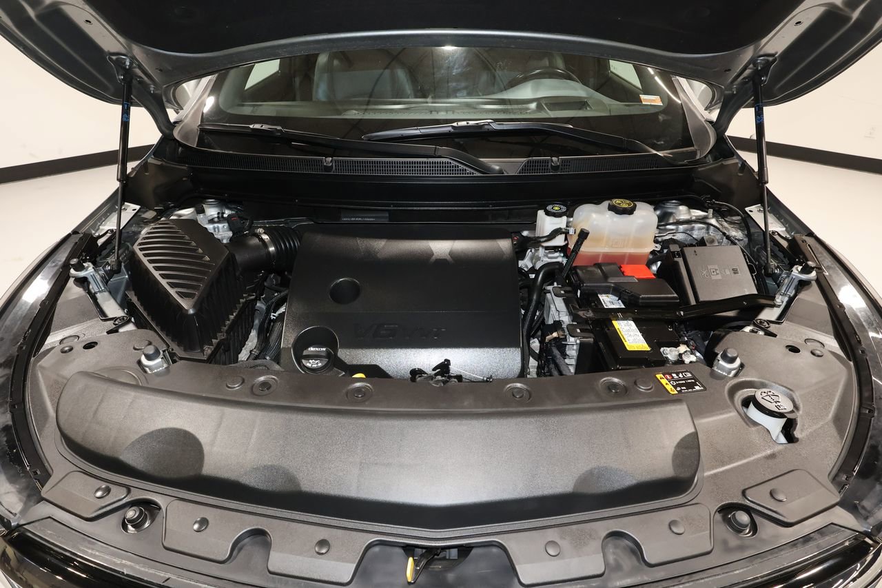 Used 2024 Buick Enclave Premium image 33