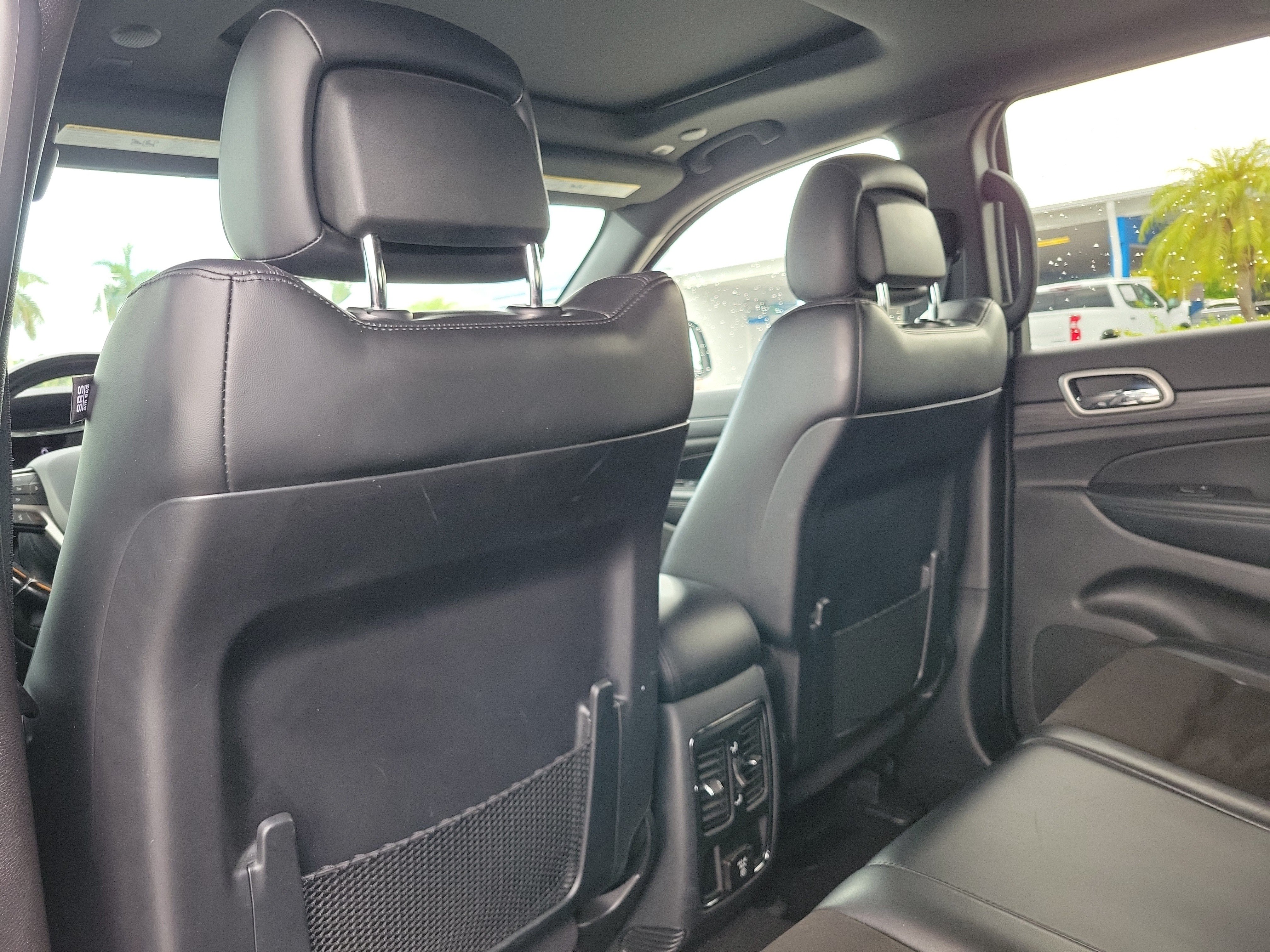 Used 2020 Jeep Grand Cherokee Altitude AWD/4WD image 16