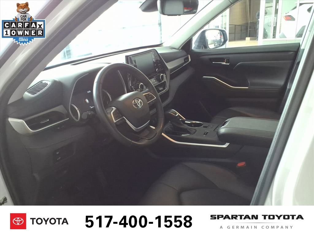Used 2022 Toyota Highlander XLE image 13
