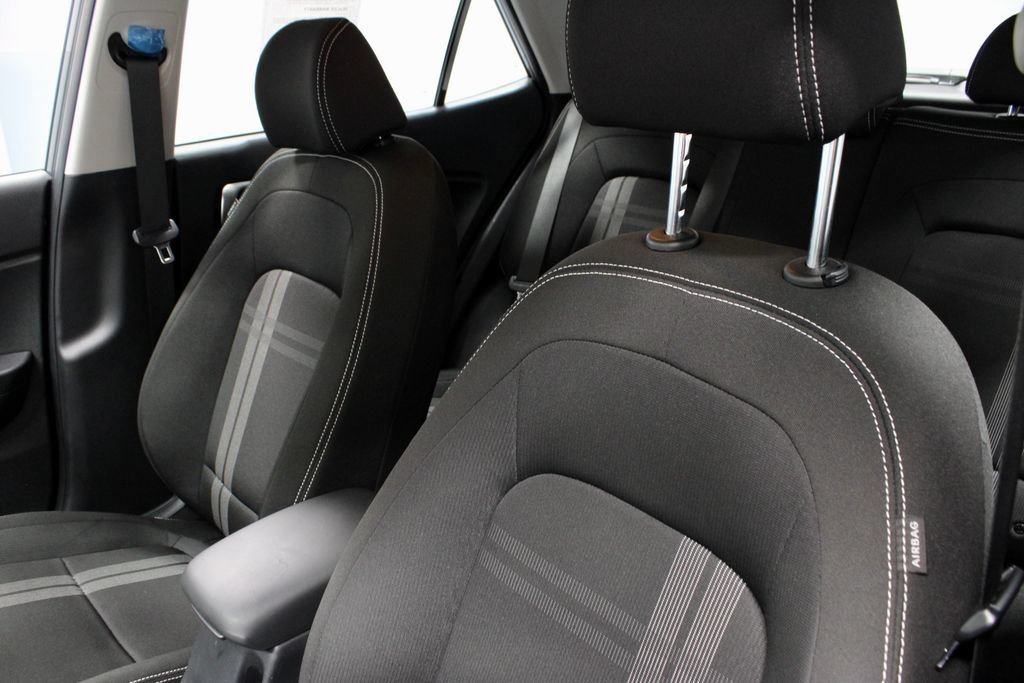 Certified 2024 Hyundai Venue SEL FWD image 26