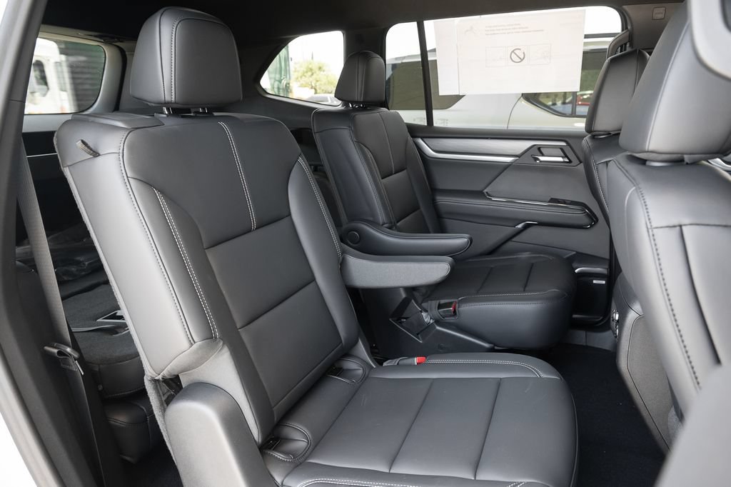 New 2026 GMC Acadia Elevation w/ Black Edition FWD image 41