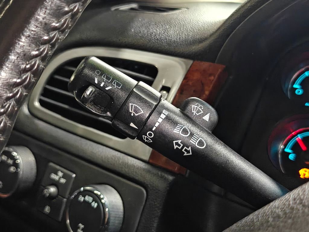 Used 2011 Chevrolet Tahoe LT image 14