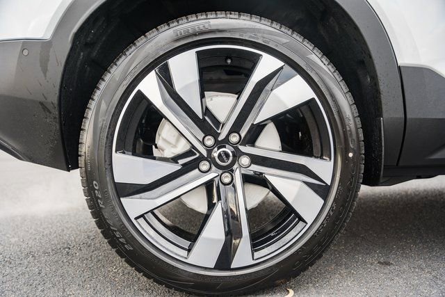 New 2026 Volvo XC40 B5 Ultra w/ Protection Package Premier image 20