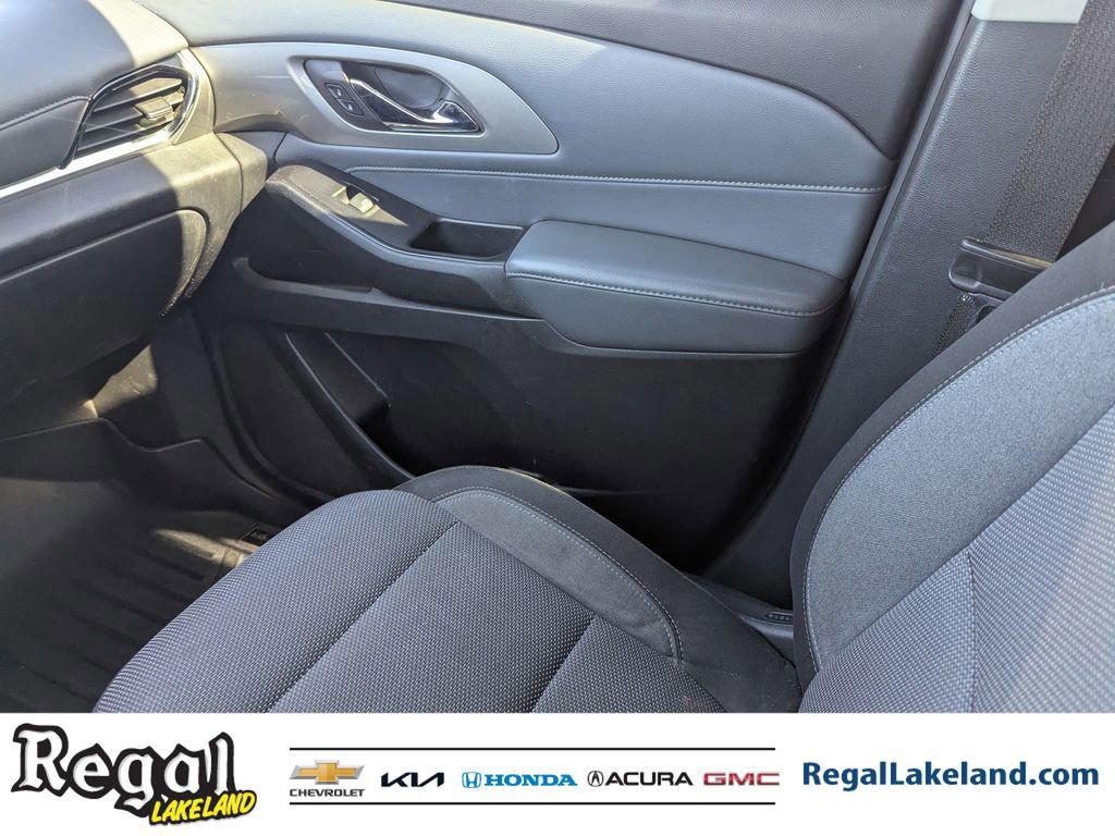 Used 2019 Chevrolet Traverse LT image 14