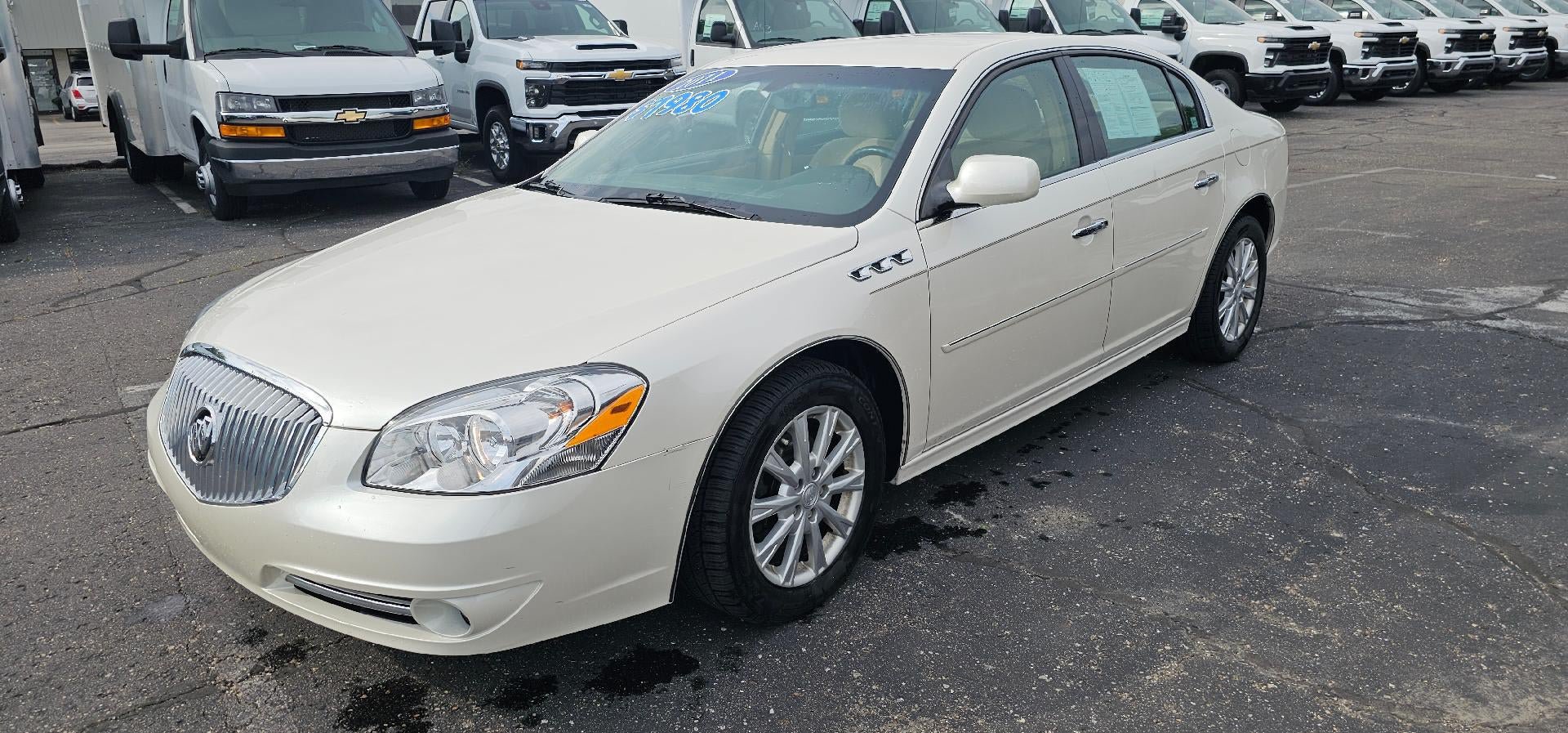 Certified 2011 Buick Lucerne CX FWD image 3