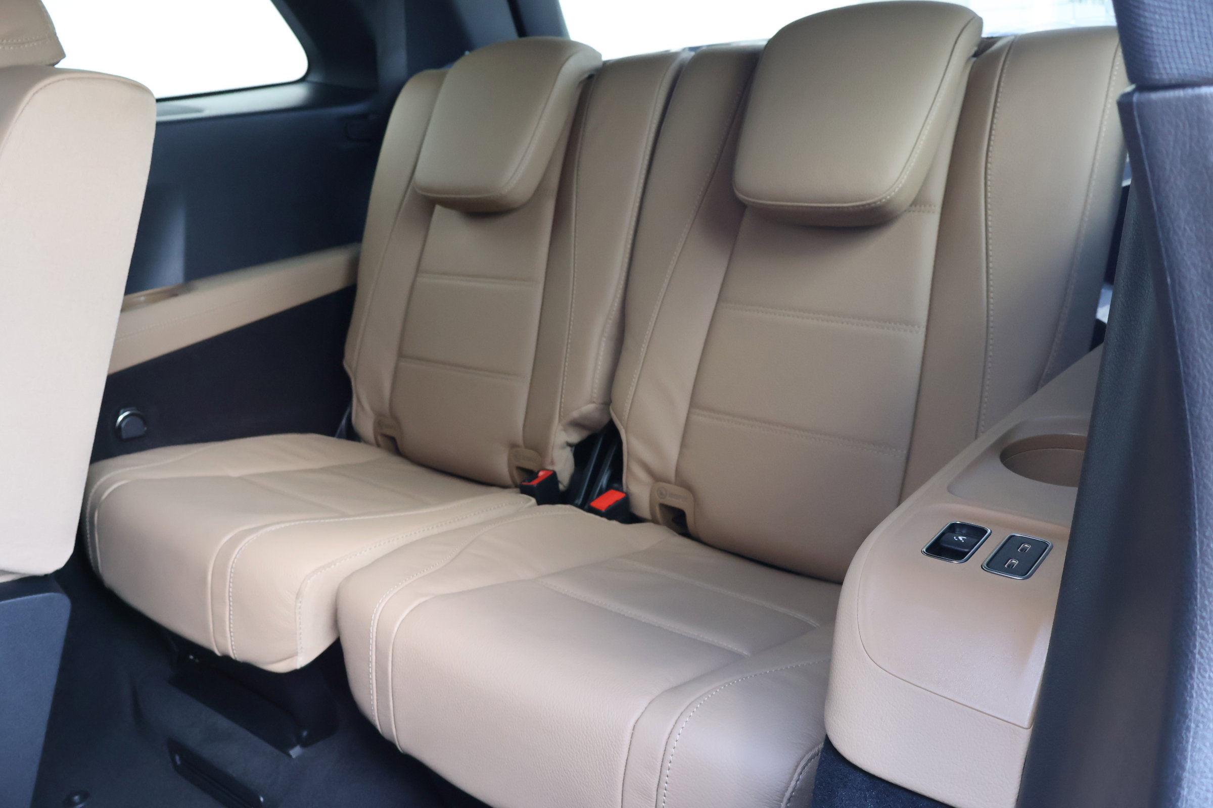 New 2026 Mercedes-Benz GLS 580 4MATIC image 16