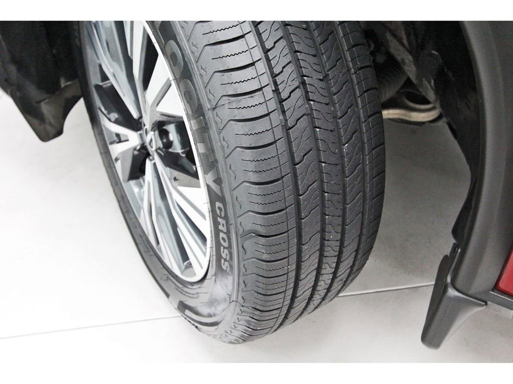 Used 2023 Nissan Rogue SV w/ SV Premium B Package FWD image 31