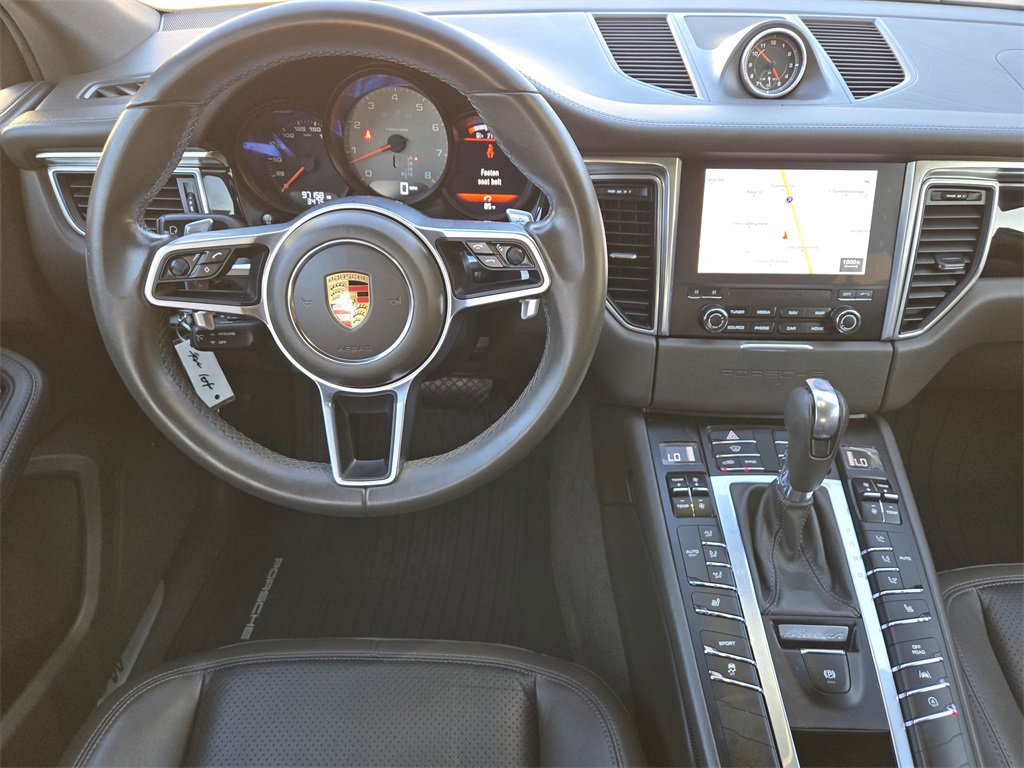 Used 2018 Porsche Macan S image 13