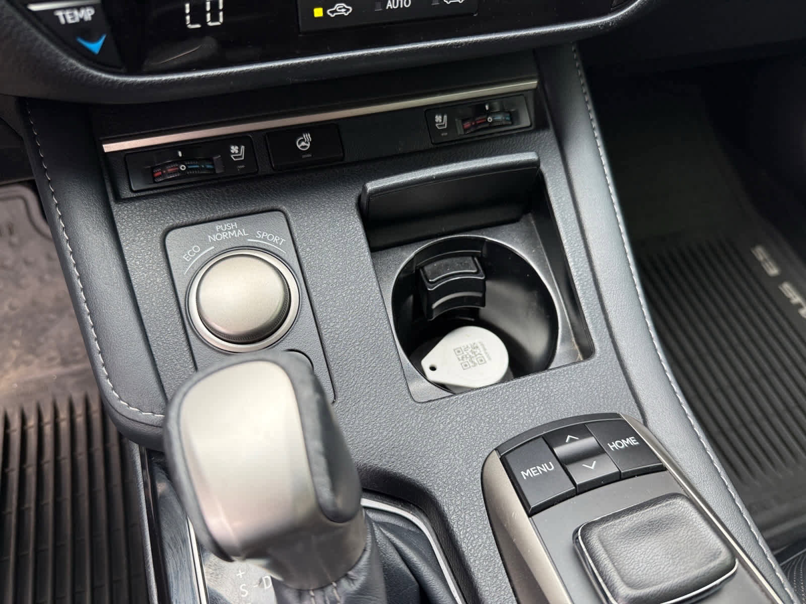 Used 2016 Lexus ES 300h w/ Navigation System Package image 21