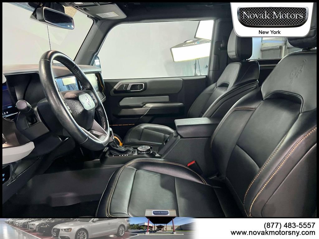Used 2022 Ford Bronco Badlands image 13
