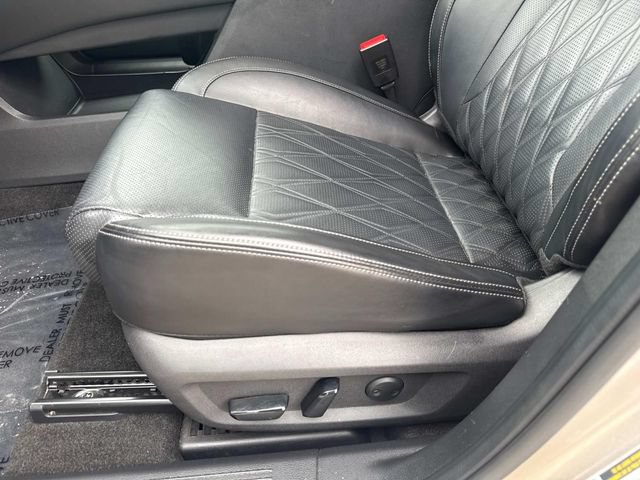 Used 2022 Nissan Rogue Platinum w/ Head-Up Display Package FWD image 25