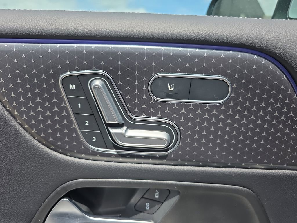 Certified 2026 Mercedes-Benz GLB 250 4MATIC image 11