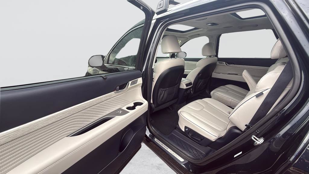 Used 2025 Hyundai Palisade Calligraphy AWD/4WD image 33
