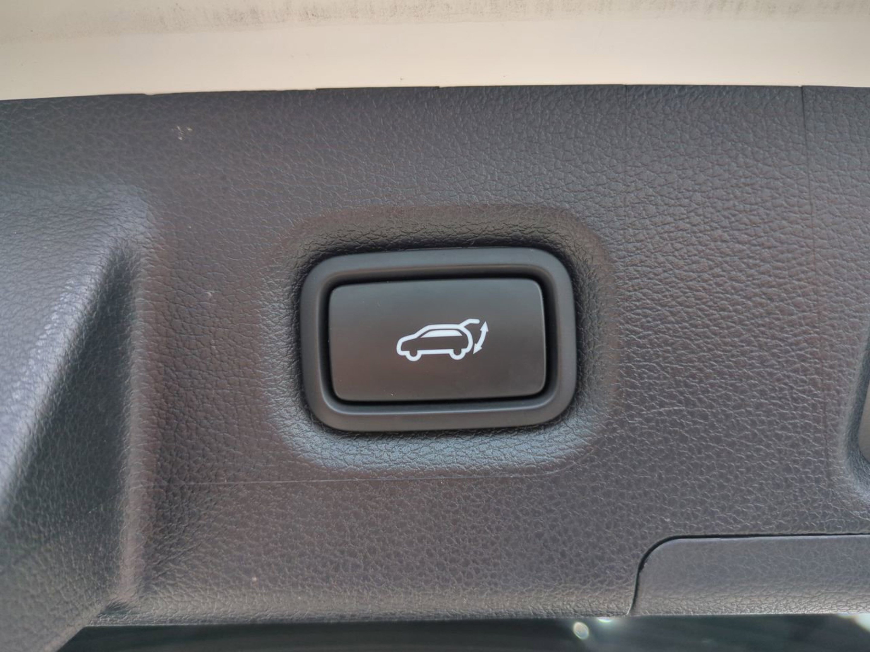 Used 2023 Hyundai Santa Fe Limited AWD/4WD image 24