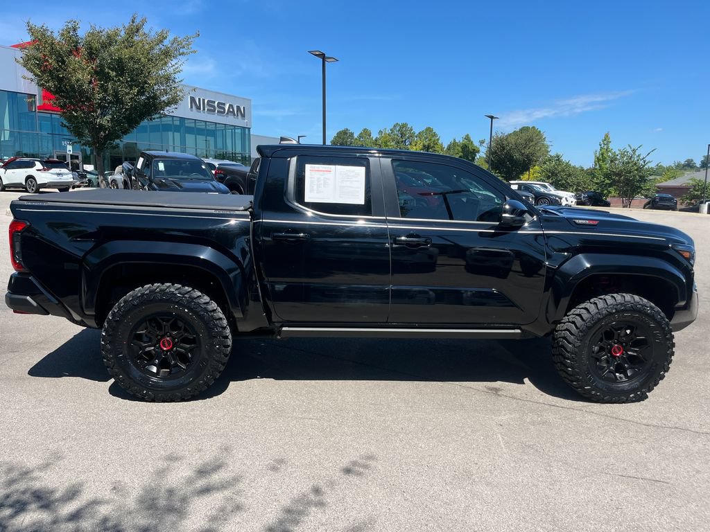 Used 2024 Toyota Tacoma TRD Pro AWD/4WD image 8