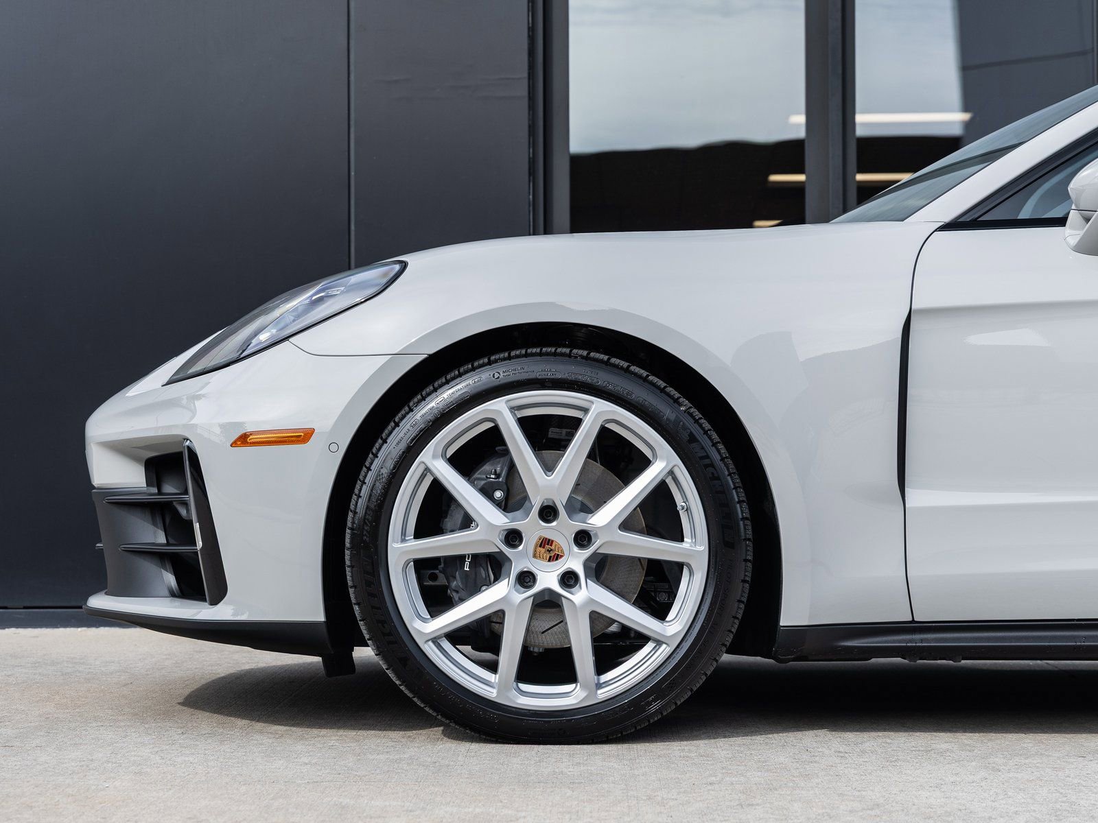 New 2026 Porsche Panamera 4 image 13