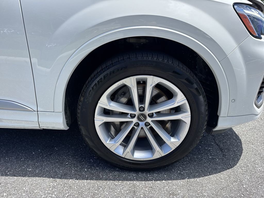 Used 2025 Audi Q7 3.0T Premium Plus AWD/4WD image 60