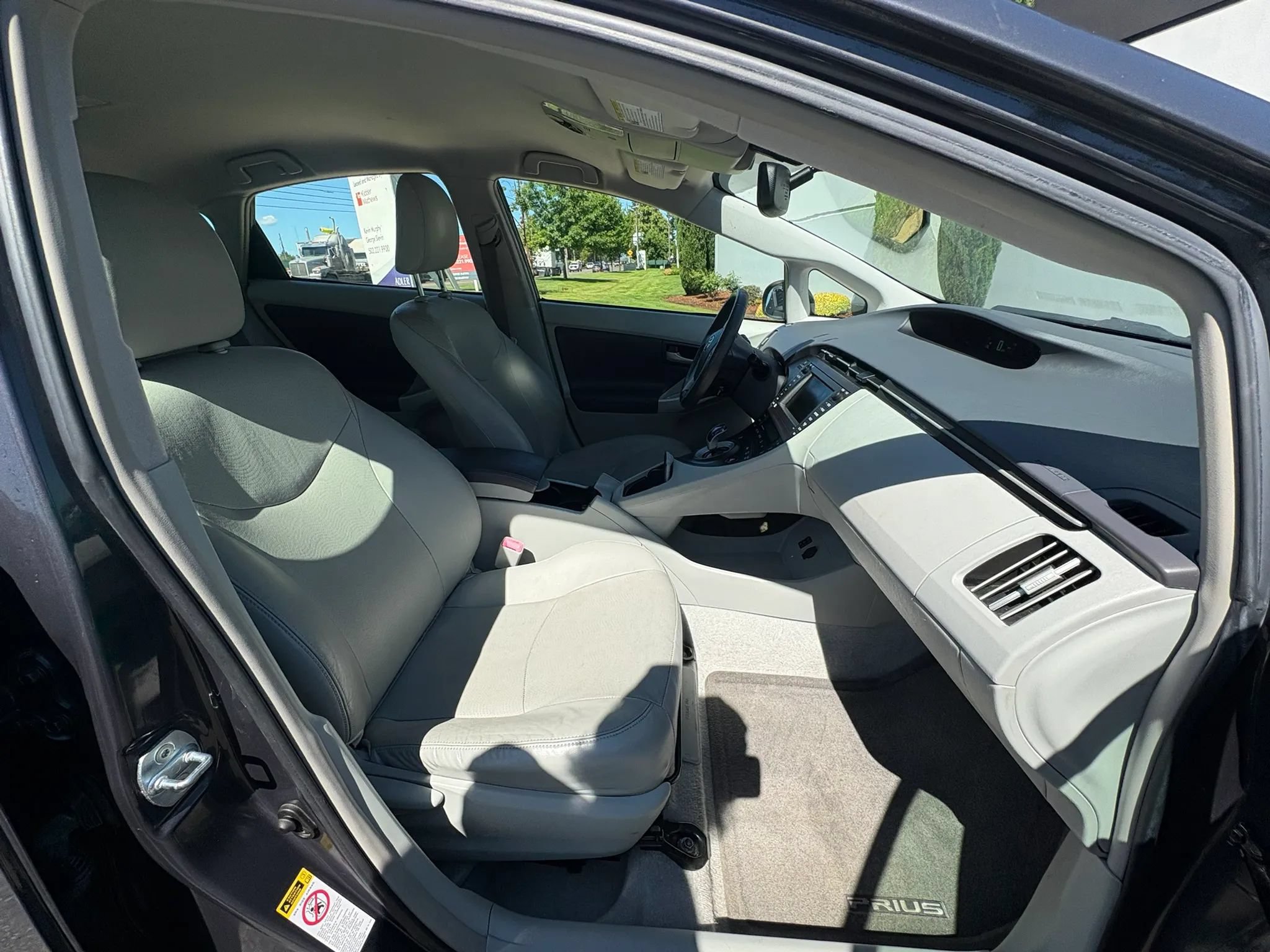 Used 2010 Toyota Prius Five FWD image 14
