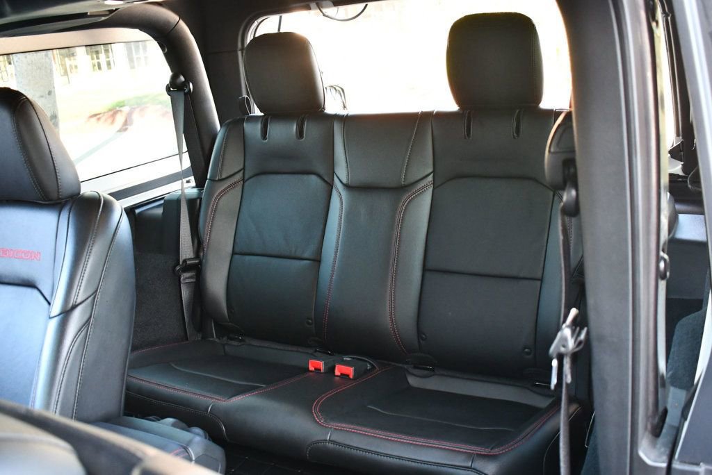 Used 2022 Jeep Wrangler Rubicon w/ Steel Bumper Group image 16