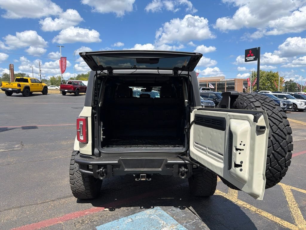 Used 2025 Ford Bronco Outer Banks AWD/4WD image 9