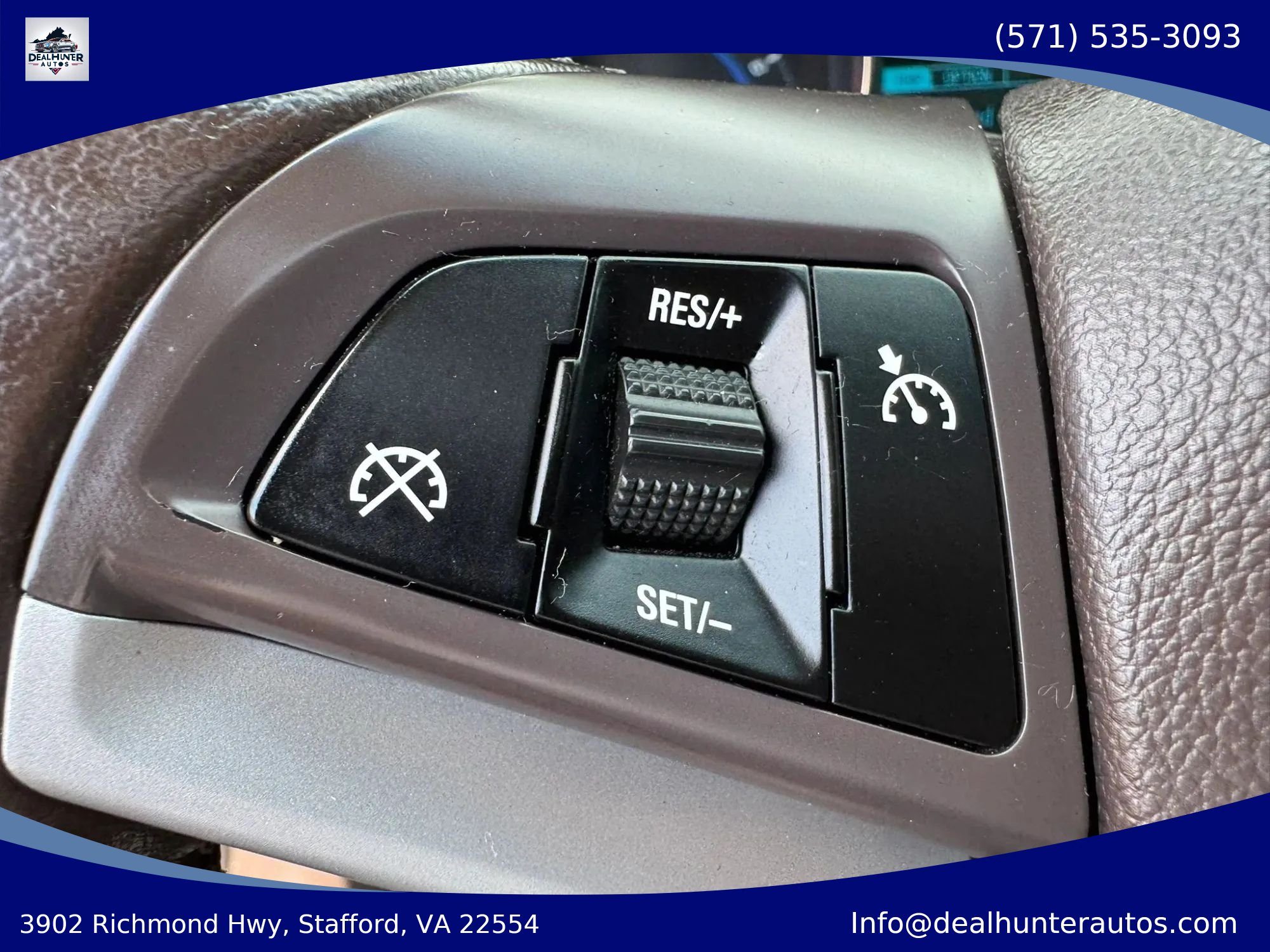 Used 2015 Chevrolet Cruze LTZ w/ Sun, Sound and Sport Package FWD image 27