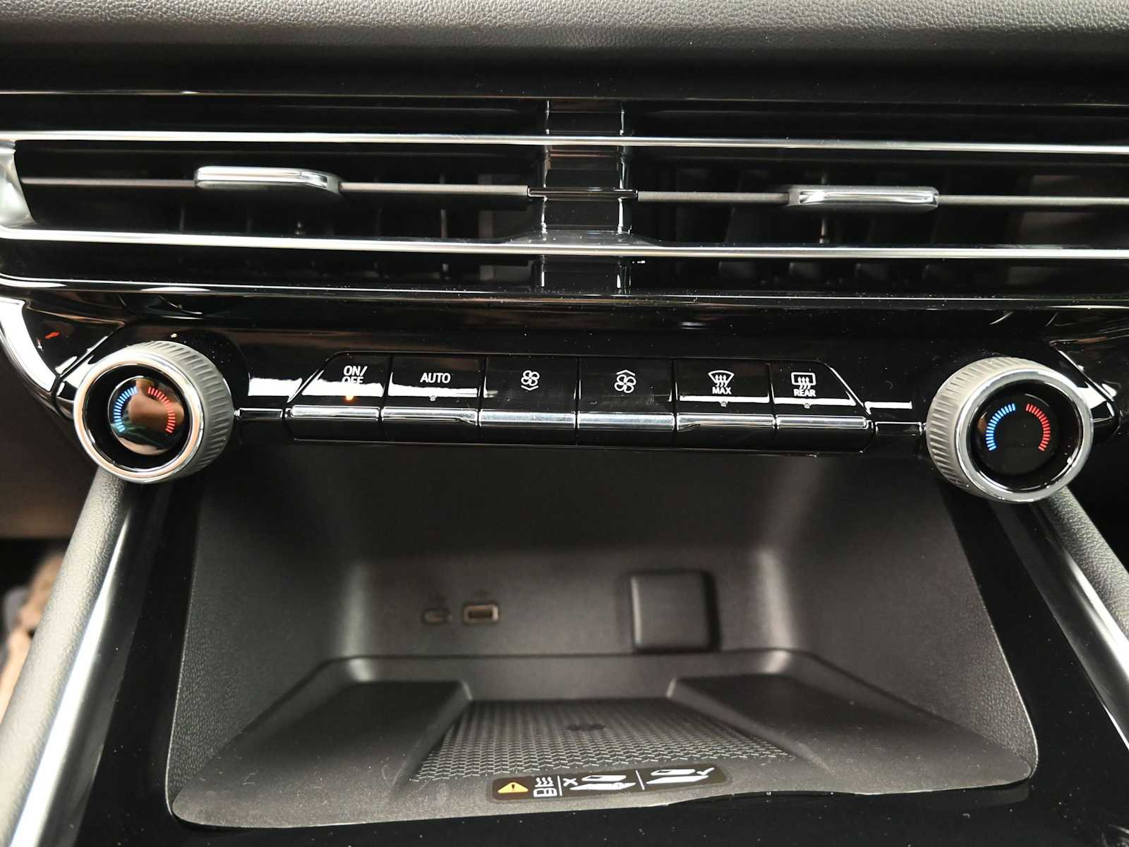 New 2026 Chevrolet Traverse LT w/ LPO, Floor Liner Package image 8