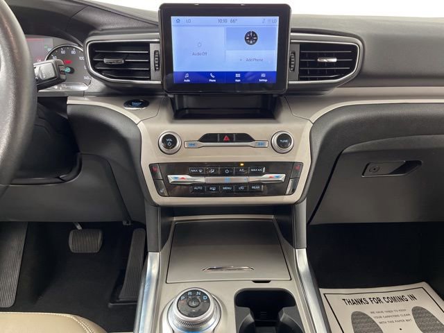 Used 2024 Ford Explorer XLT w/ Equipment Group 202A RWD image 25