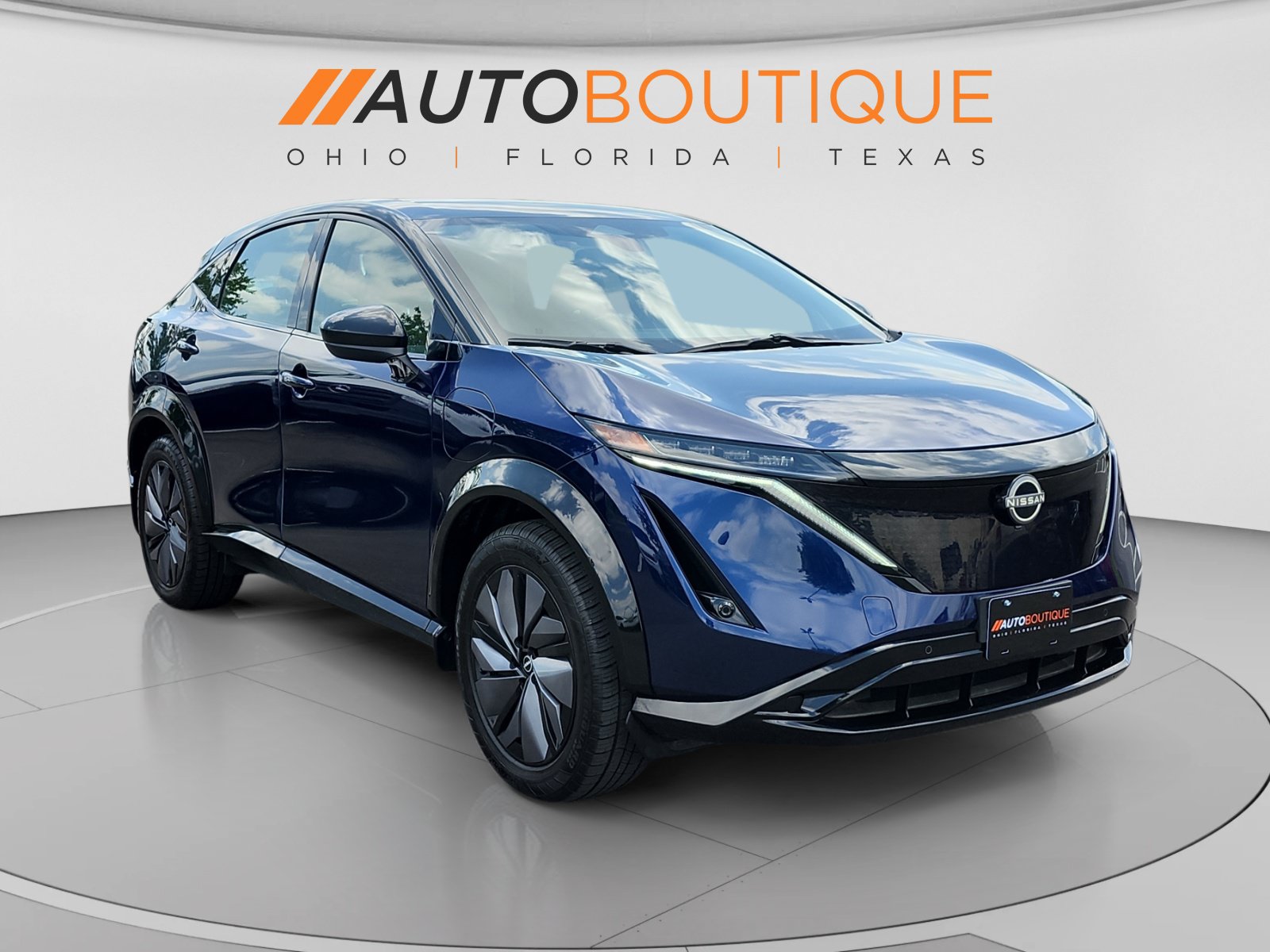 Used 2023 Nissan Ariya AWD image 7