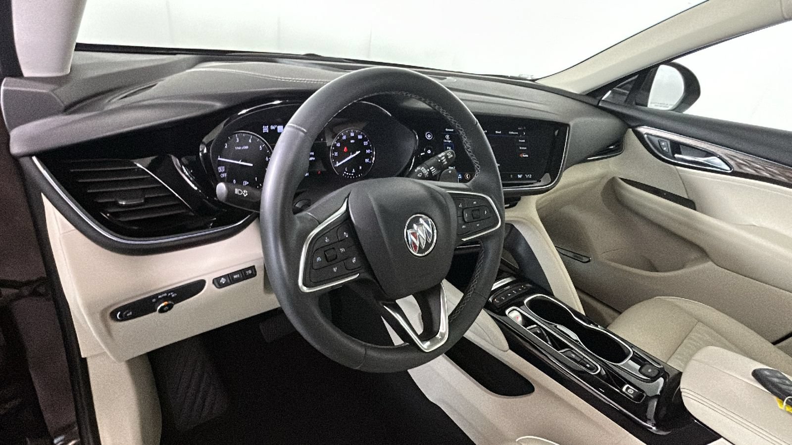Used 2023 Buick Envision Avenir AWD/4WD image 15