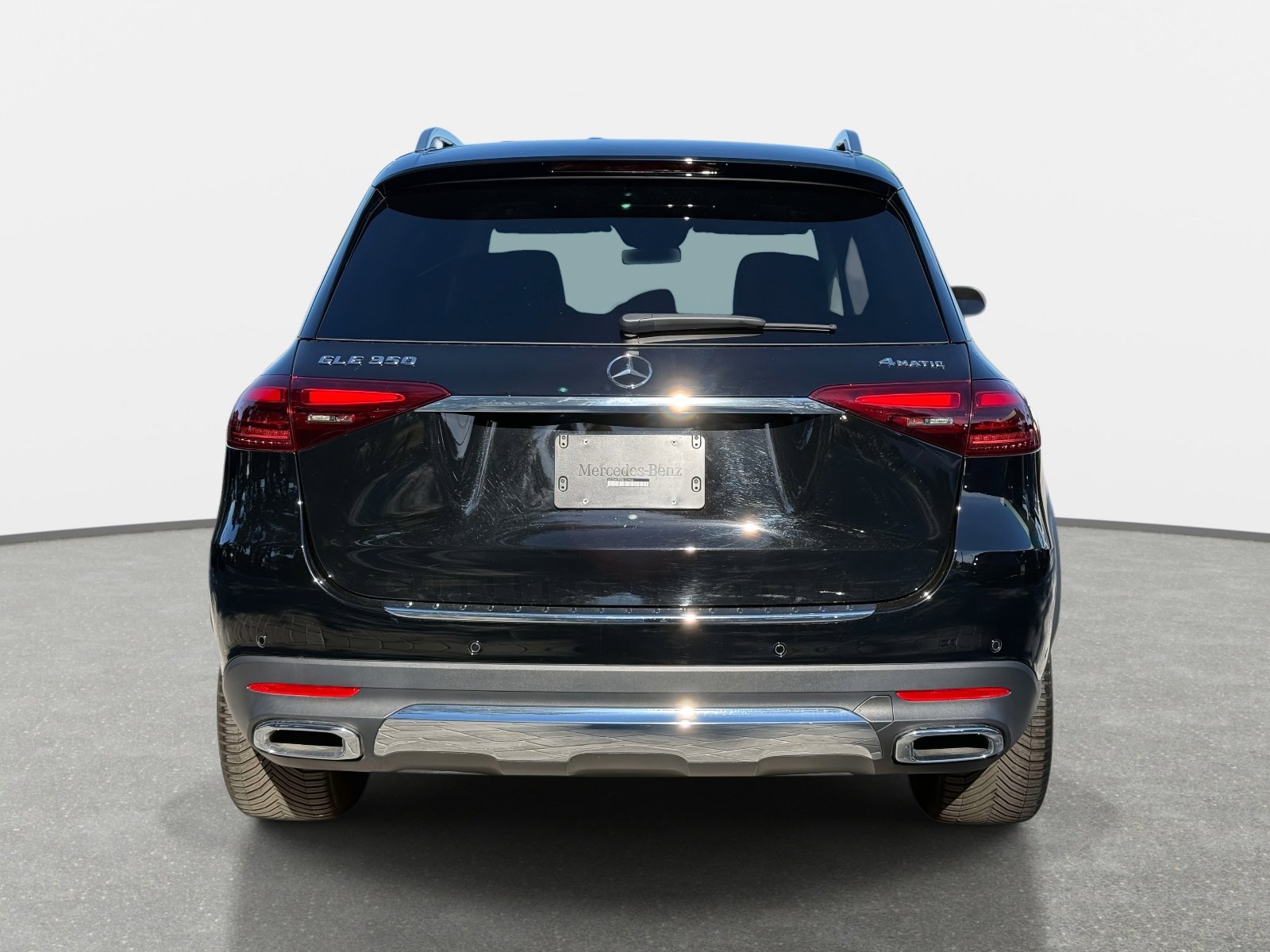 Used 2024 Mercedes-Benz GLE 350 4MATIC image 4