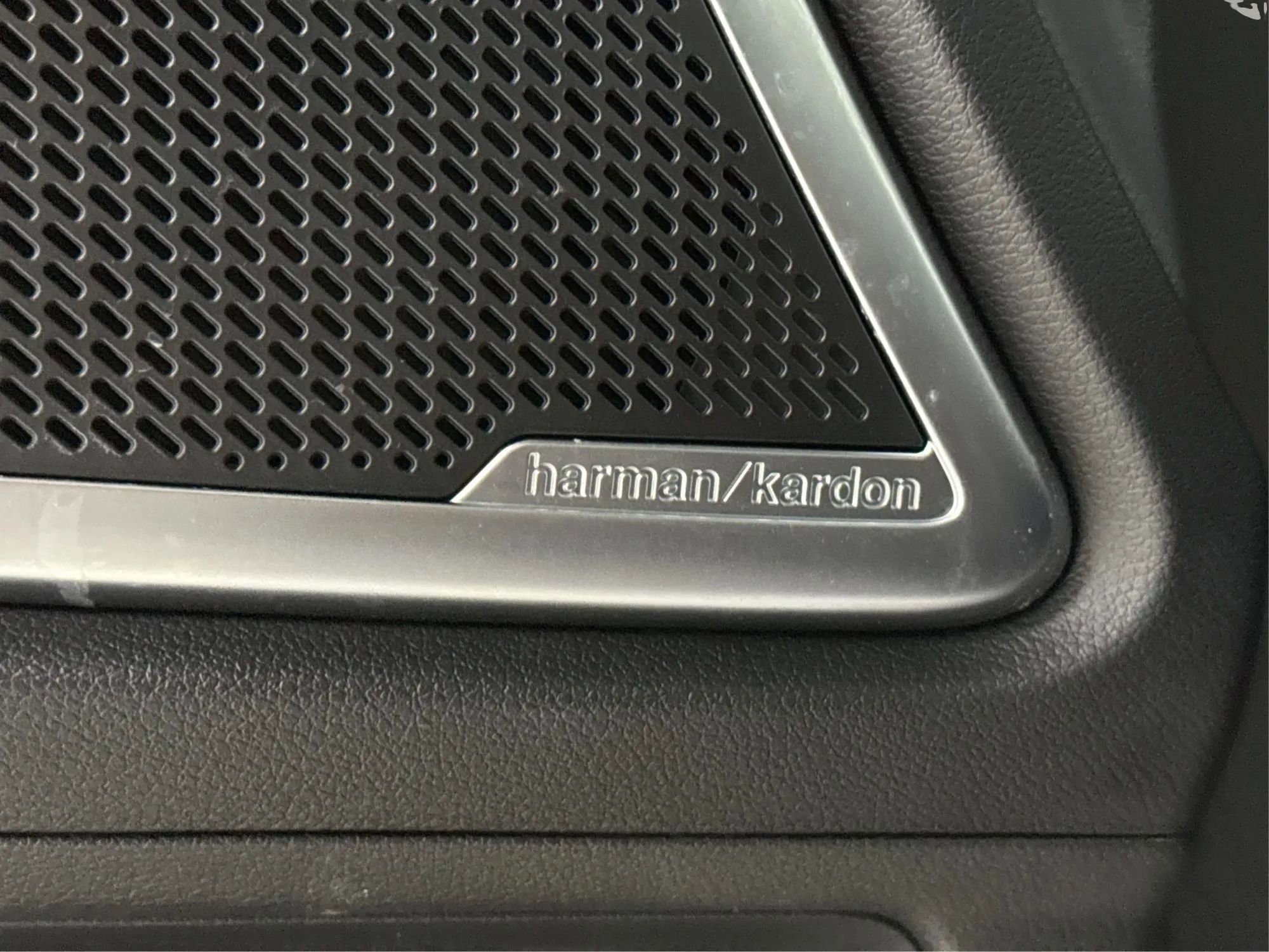 Used 2023 Kia Telluride AWD image 22