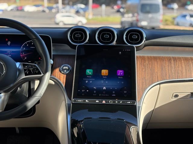 Used 2026 Mercedes-Benz GLC 300 4MATIC image 32