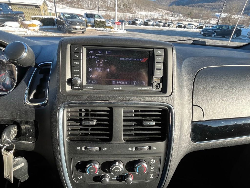 Used 2020 Dodge Grand Caravan SXT image 16