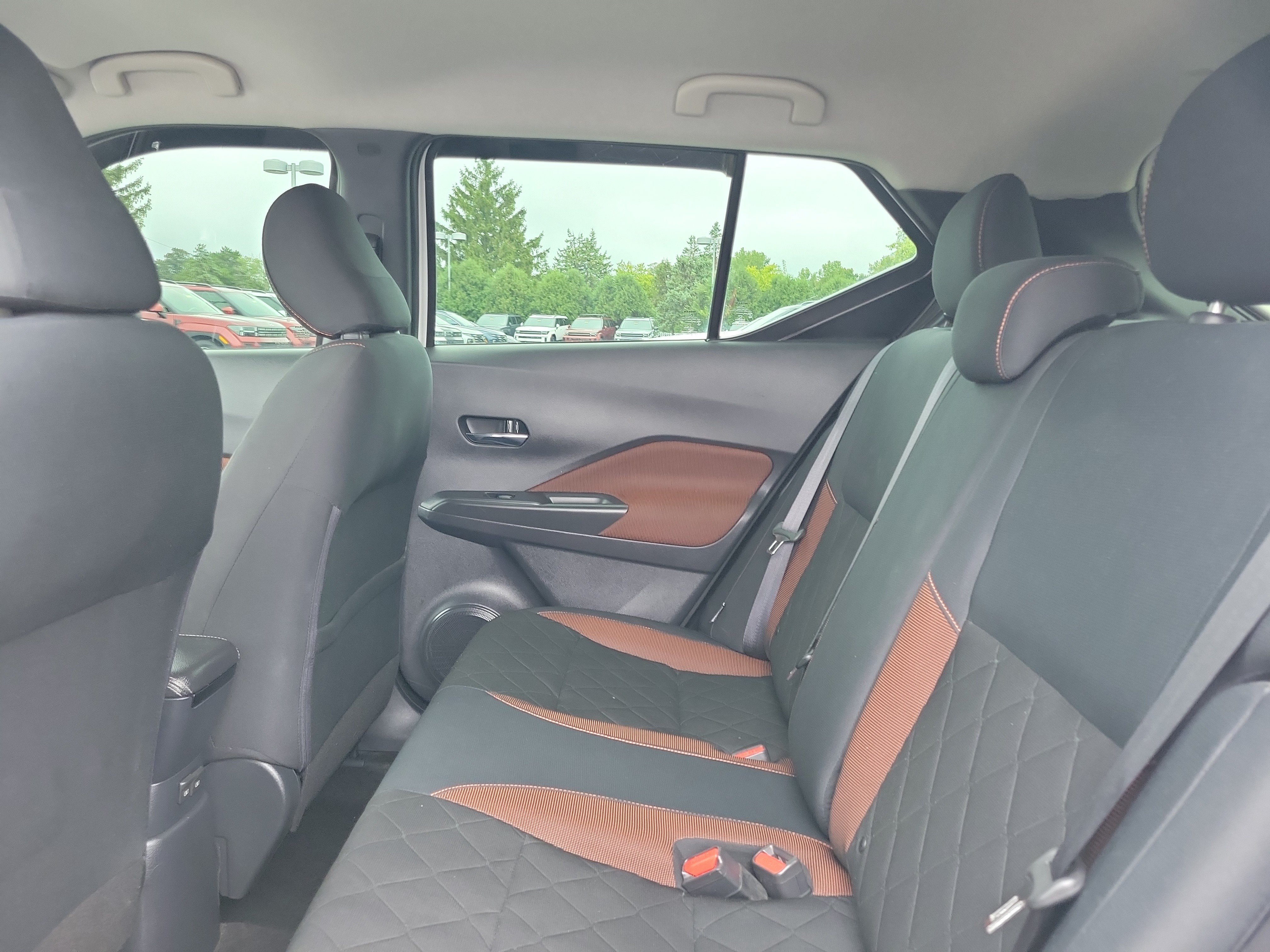 Used 2020 Nissan Kicks SR FWD image 11