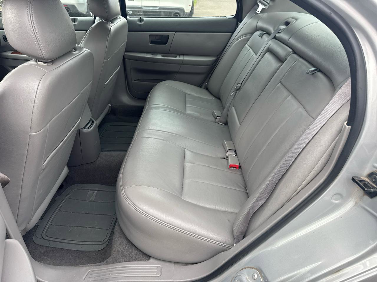 Used 2004 Mercury Sable LS Premium image 11