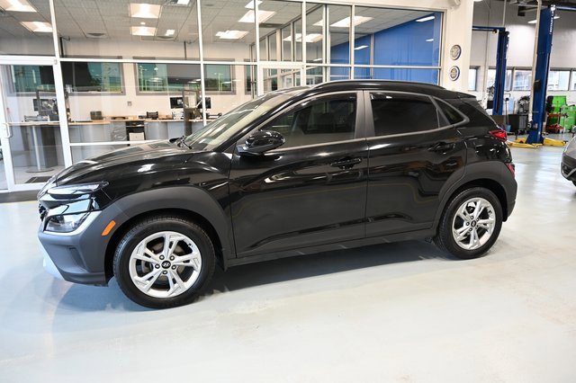 Used 2022 Hyundai Kona SEL w/ Cargo Package image 7