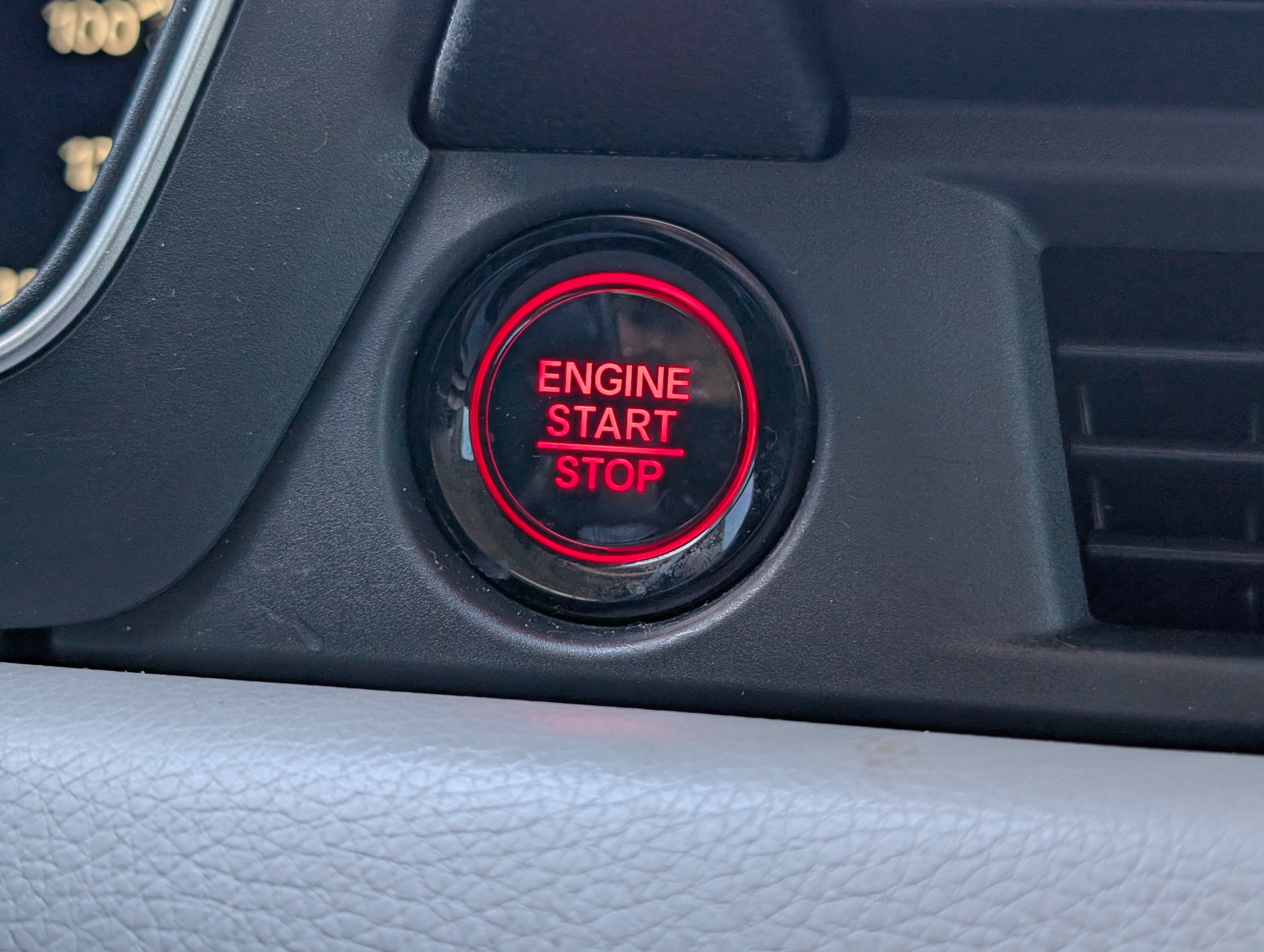 Used 2024 Honda Pilot Touring image 17