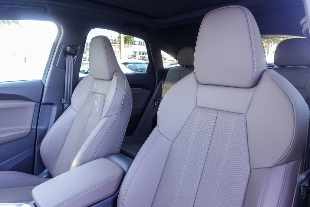New 2025 Audi Q5 Premium Plus image 23