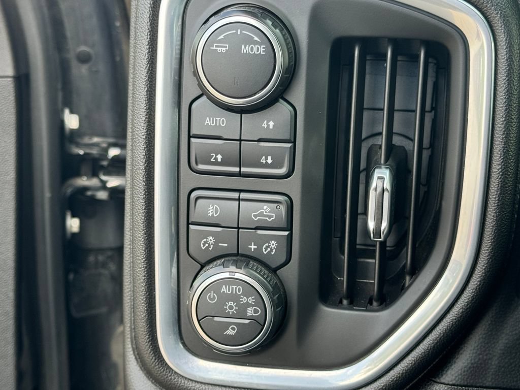 Used 2021 Chevrolet Silverado 2500 LTZ w/ LTZ Plus Package AWD/4WD image 32