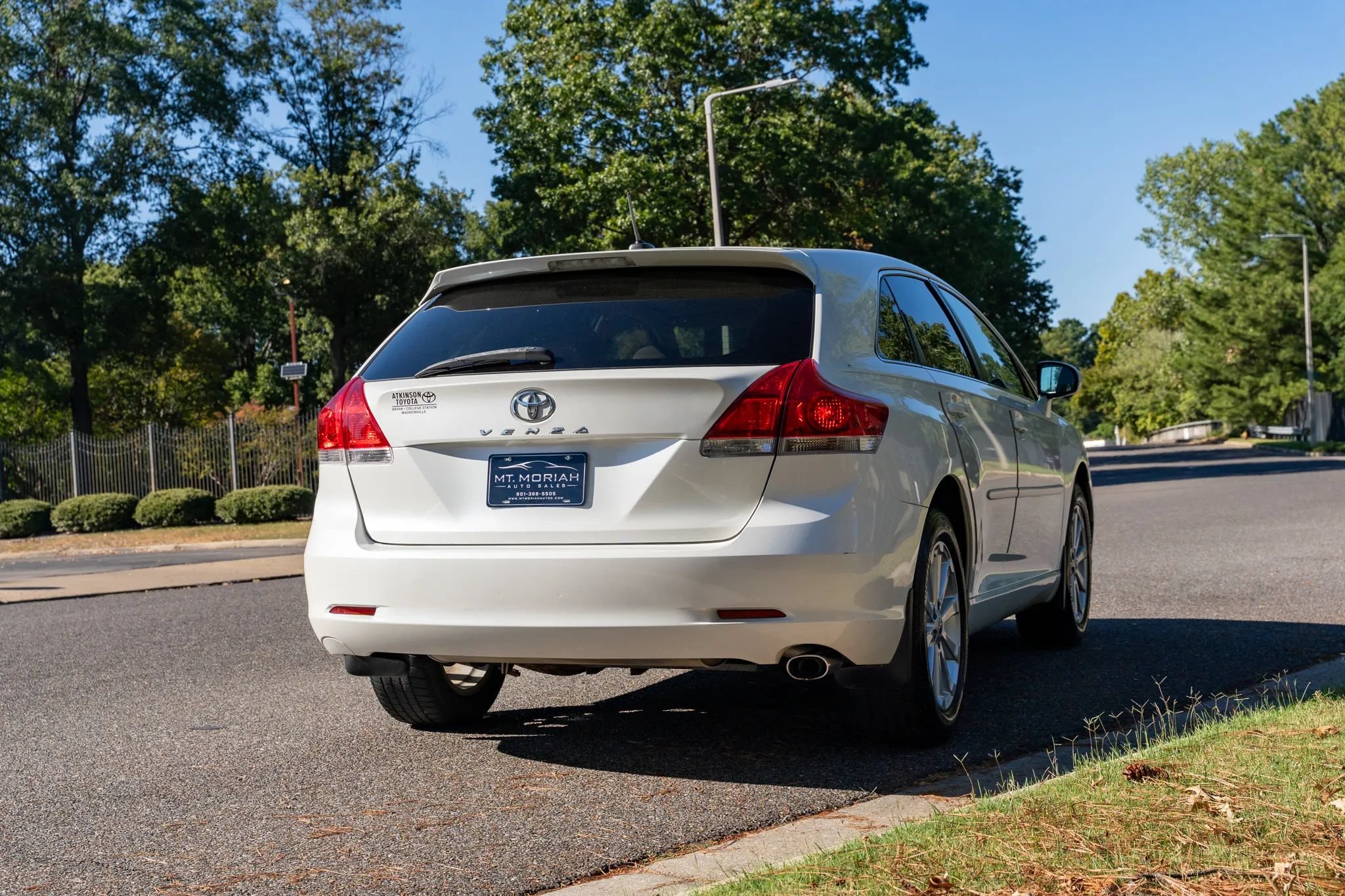 Used 2011 Toyota Venza FWD image 6