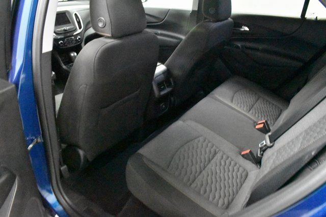 Used 2020 Chevrolet Equinox LT w/ Driver Convenience Package image 15