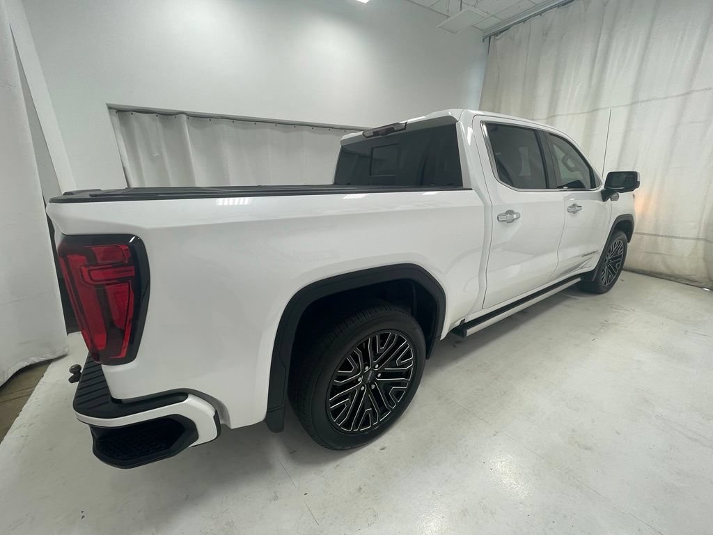 Used 2022 GMC Sierra 1500 Denali Ultimate AWD/4WD image 5