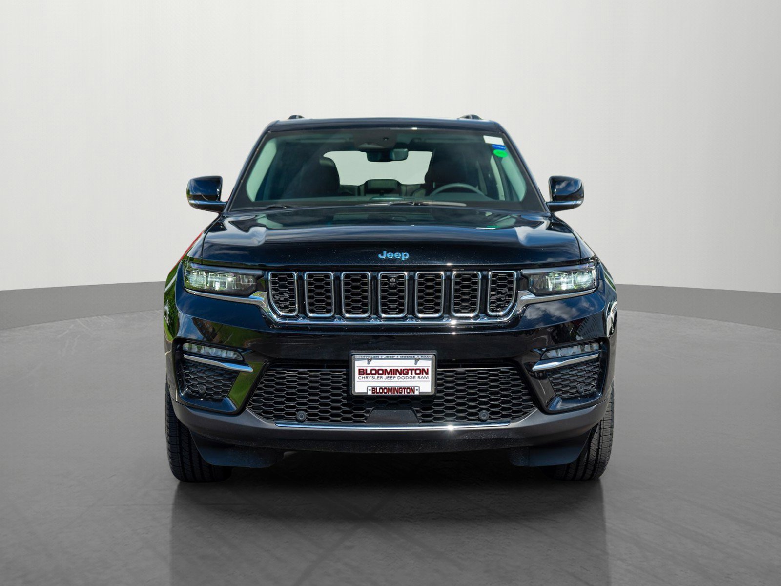 Used 2022 Jeep Grand Cherokee Limited 4xe w/ Luxury Tech Group II AWD/4WD image 2