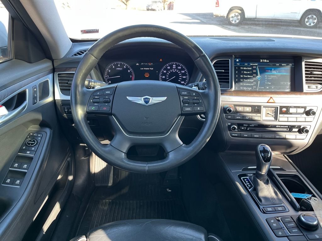 Used 2015 Hyundai Genesis 3.8 w/ Option Group 02 image 33
