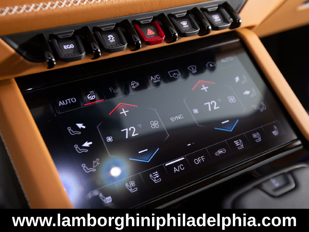 Used 2025 Lamborghini Urus S AWD/4WD image 24