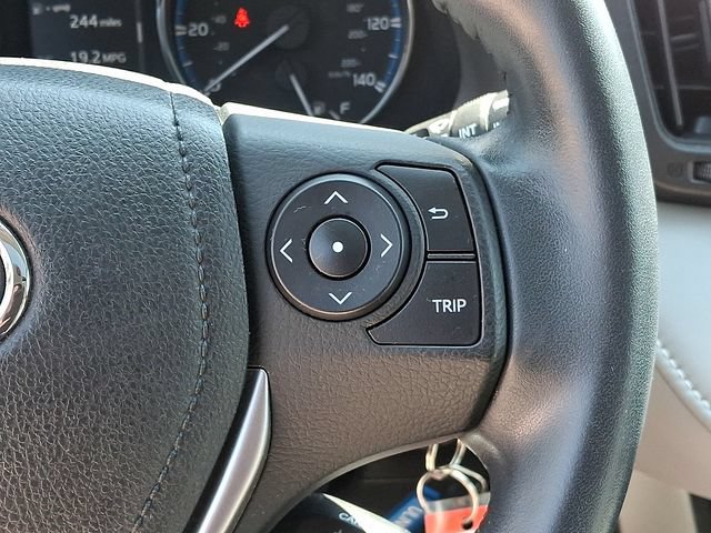 Used 2016 Toyota RAV4 XLE FWD image 25