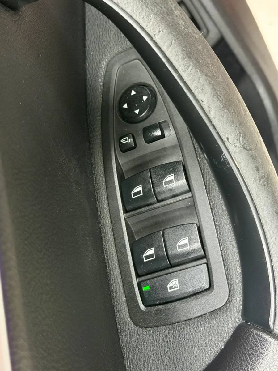 Used 2018 BMW X2 sDrive28i w/ Convenience Package FWD image 22