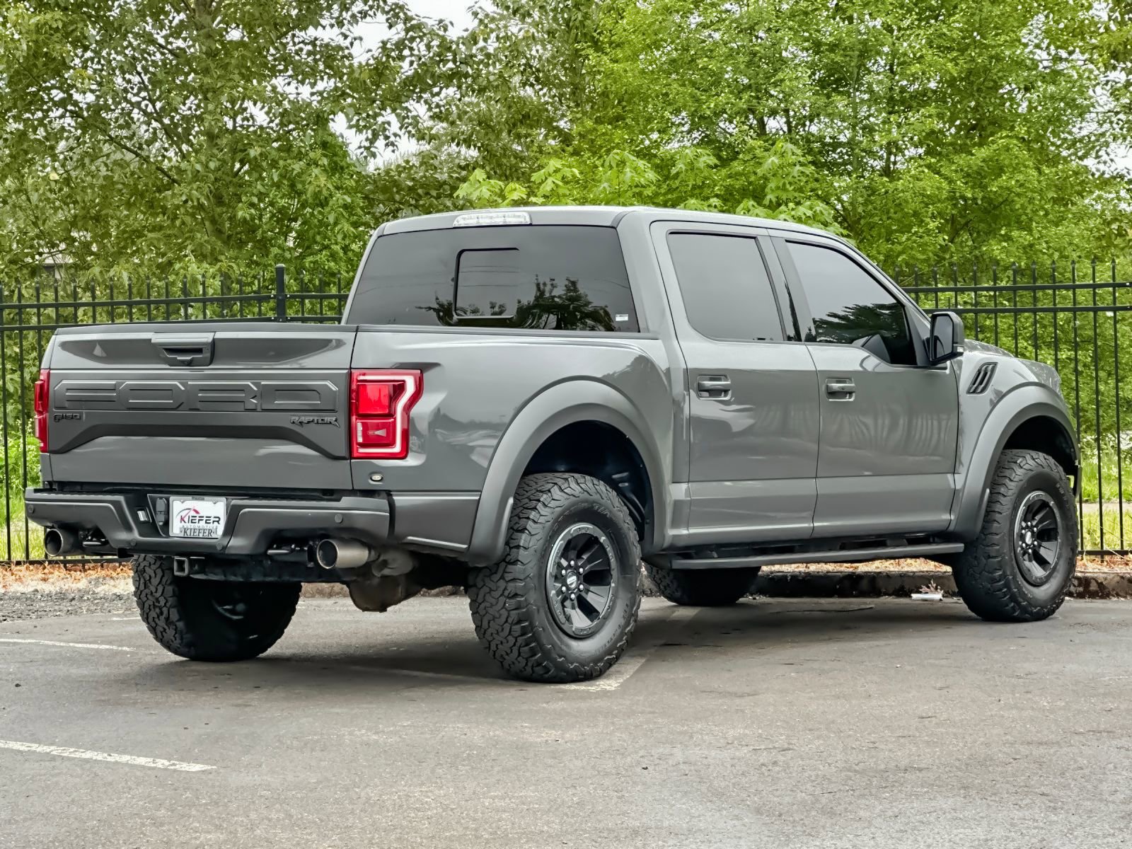 Used 2018 Ford F150 Raptor w/ Equipment Group 802A Luxury AWD/4WD image 4